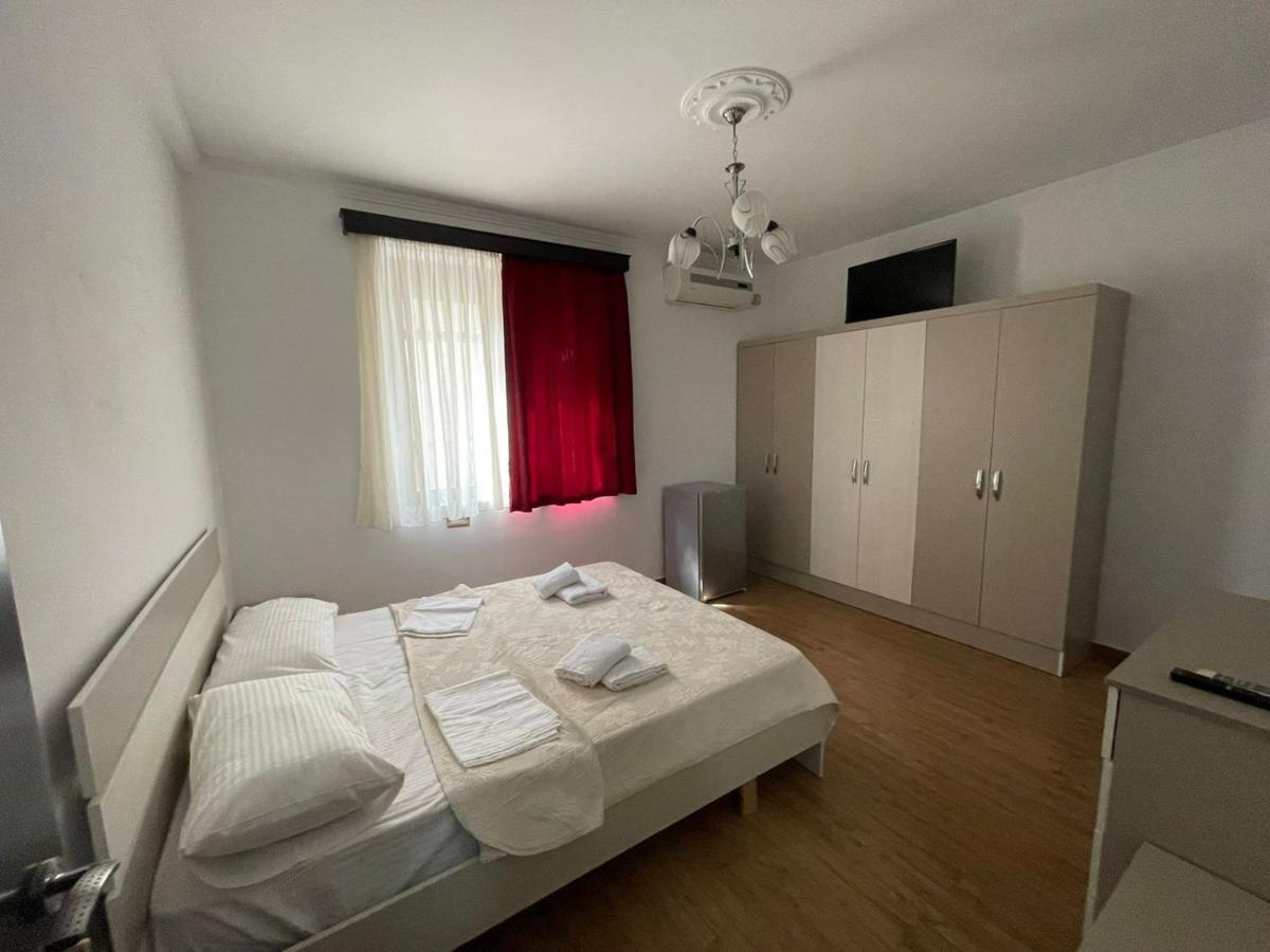 Centre Hotel Berat Ngoại thất bức ảnh