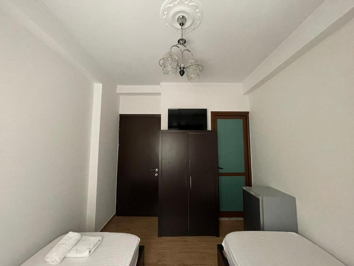 Centre Hotel Berat Ngoại thất bức ảnh